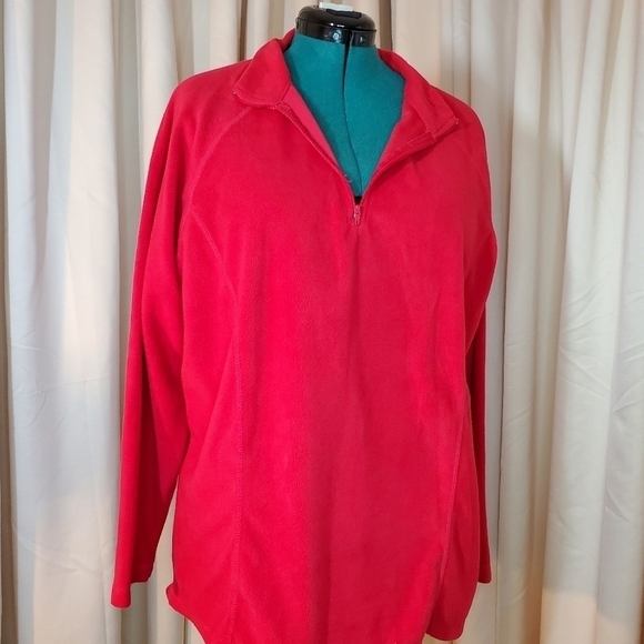 0101. Great Northwest Pullover with Pockets in a Lighter Fleece in RED~ 1X - Picture 1 of 12